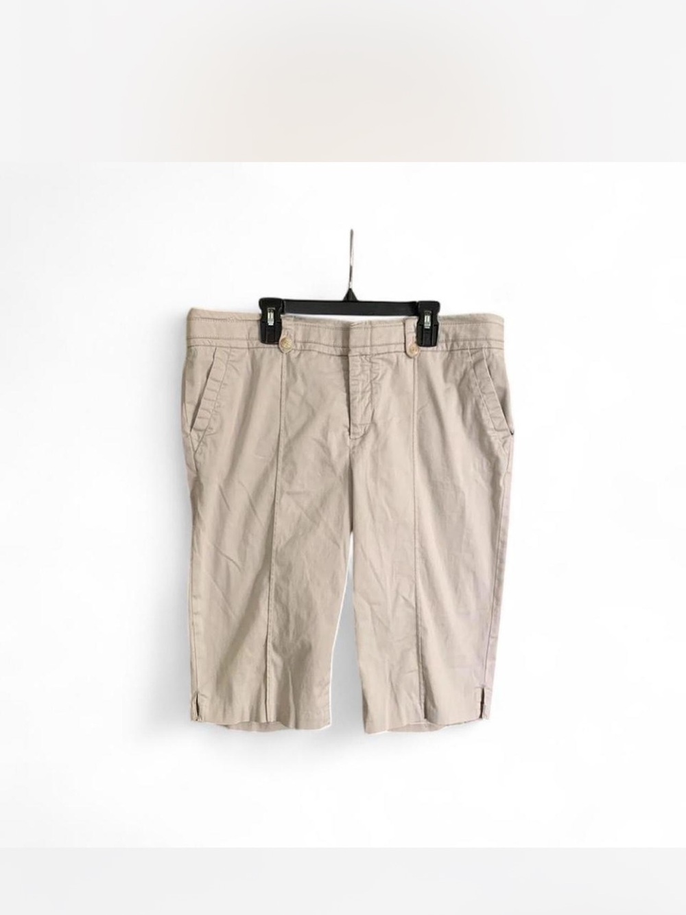 Preppy Outdoorsy Women’s  off-white bermuda Shorts size 14P by Intro.
